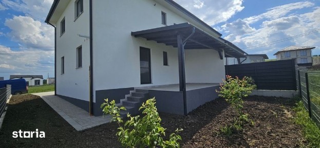 Casa tip duplex Ipotesti