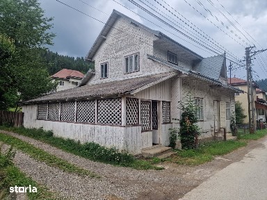 Casa de vanzare in Bucovina