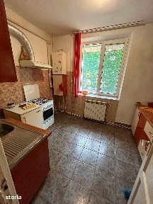 De vanzare apartament cu 2 camere, 2 bai si balcon, etajul 1, 45000e
