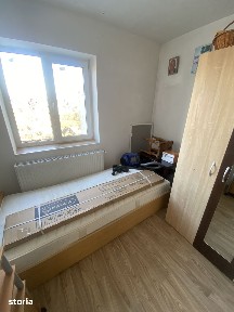 De vanzare apartament 3 camere - Fieni, etaj 2/4, aproape de Sinaia