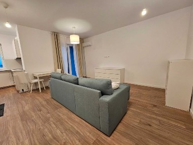 PROPRIETAR 2 camere 56 mp, Doamna Ghica, Quartier Azuga, Prima inchiriere. Totul Nou