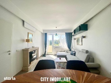 Apartament 3 camere, decomandat, parcare, Central.