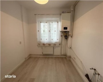 Apartament 2 camere decomandat, complet renovat, etaj 3 - Zona Rahovei