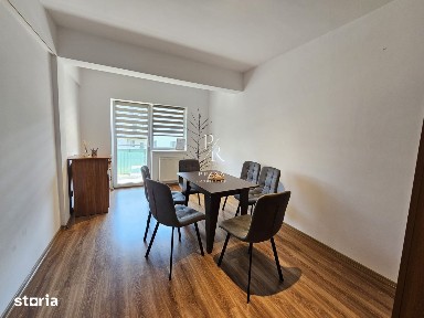 Spatiu de inchiriat, 90 mp cu terasa de 20 mp, Str Eroilor, Floresti!