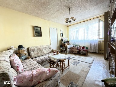 Apartament 3 camere, 47 mp utili, etaj 2 - zona Dacia