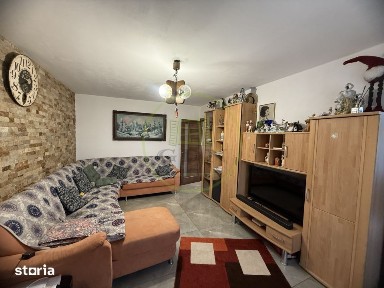 Apartament 2 camere decomandat, 52.96 mp, cartier Rovine, zona Bacriz