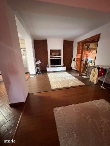Casa 4 camere de vanzare Stefanesti, un km de Pitesti