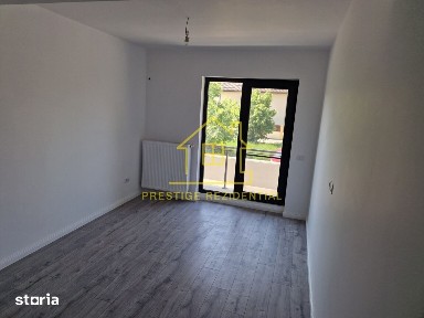 3 Camere / 101mp / Titan-Pallady / Terasa 35mp / Parter