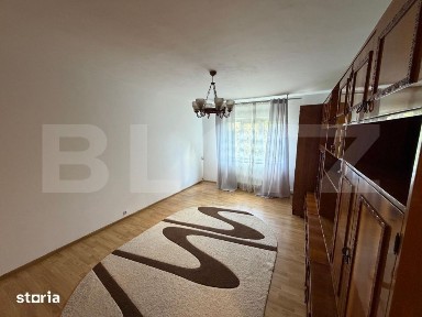 Apartament 3 camere, 68 mp, zona Rovine