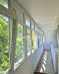 APARTAMENT 3 CAMERE SEMIDECOMANDAT