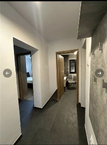 Inchiriez apartament 3 camere, decomandat