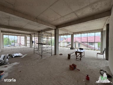 Spatiu comercial de inchiriat + parcari in Bragadiru,Ilfov