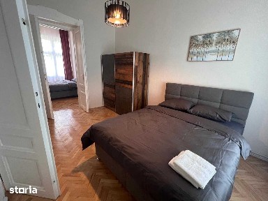 Casă de închiriat