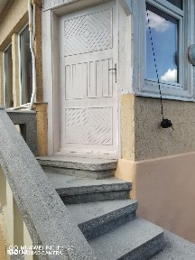 Casă de Vânzare în Bușteni - Zona Poiana Țapului (Semicentral)