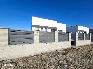 Casa individuala- 4 camere- placa de beton- 600m de STV