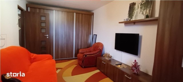 Apartament 2 camere mobilat, etaj 1 - Lipovei