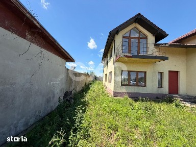 Casa spatioasa cu 5 dormitoare, Teren 1000mp, Butimanu -Ungureni