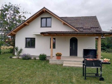 Vanzare casa 180.70 m2 construiti,3 camere,posibilitate extindere camere locuibile la mansarda