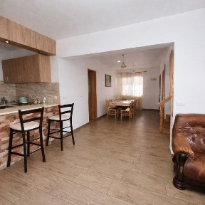 Închiriez cabana