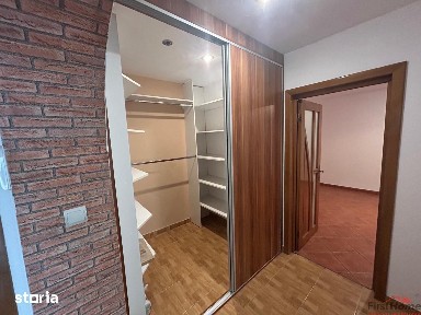 Apartament cu 2 camere de vanzare, zona centrala (Capela)