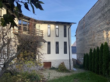 Casa de vanzare in centrul istoric Deva