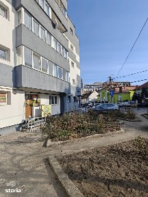 Spatiu comercial cu functii multiple 23 mp central