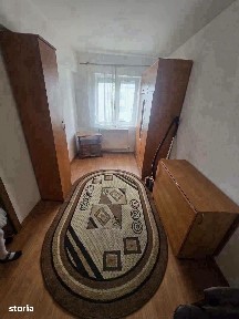 De vanzare apartament cu 3 camere, situat central, mobilat, 45000euro
