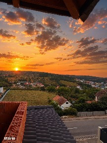 Casă premium la roșu de vânzare - Str. Gheorghe Doja, Oradea