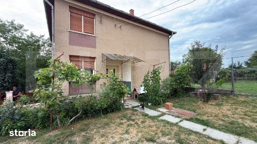 Casa P+1E, 180 mp, teren de 12 ari, anexa locuibila si garaj, zona Car
