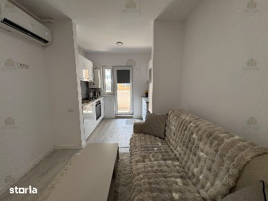 Studio de inchiriat | 34 mp + balcon 8 mp | Piscina in complex