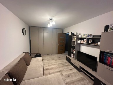 Reducere de pret, Apartament 3 camere, 2 bai, 2 balcoane Craiovita Nou
