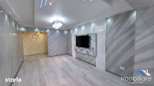 Apartament 2 camere - Vulcan, Etaj 2, Complet renovat, Langa Primarie