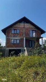 Casă / Vilă cu 6 camere de vânzare