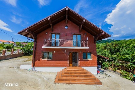 DE VANZARE vila de lux in Tautii de Sus