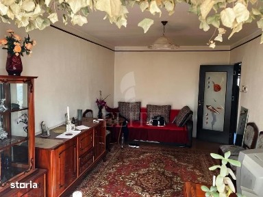 Apartament 3 camere în zona ION MESTER