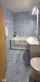 Apartament 3 camere, 2 balcoane, 82 mp Gata de mutat | Rolast, Pitesti