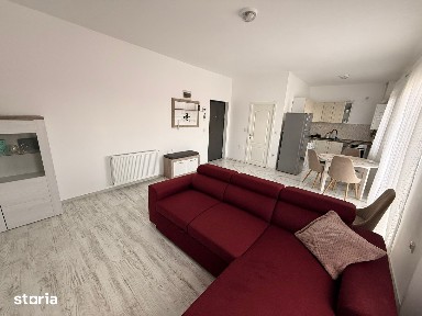 Apartament 3 camere semidecomandat zona Eroilor