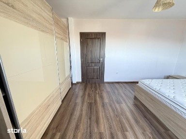 Apartament cu 3 camere de inchiriat,parcare,disponibil imediat