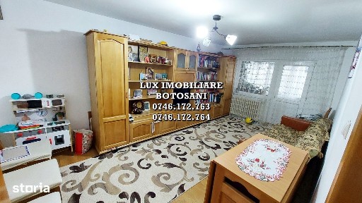 Apartament 3 camere, Ion Pillat