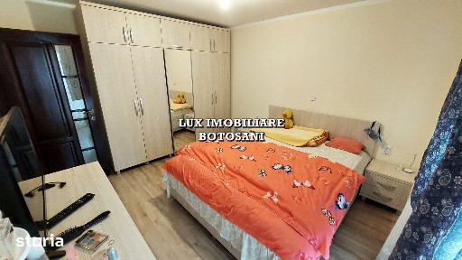 Apartament 3 camere, Stejari