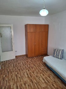 Vând garsonieră cf.1 Micalaca strada Abrud