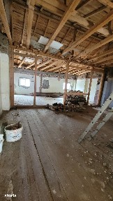 Cladire S+P+2 zona Golesti intersectie cu Polona