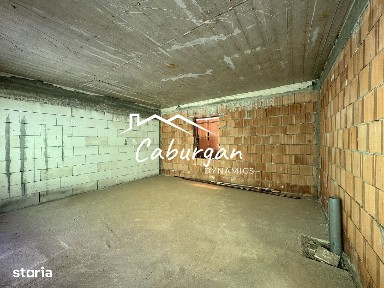 Casa singur in curte, compusa din 6 studio-uri in Centrul Istoric