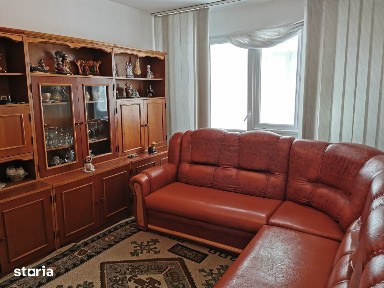 Apartament 3 camere Craiovita Noua