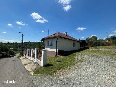 Casa veche (1979) cu teren 12 ari, finisata, mobilata