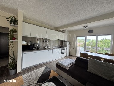 Apartament 2 camere de vanzare in Floresti