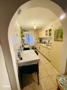 Apartament 3 camere parter stradal pretabil firma