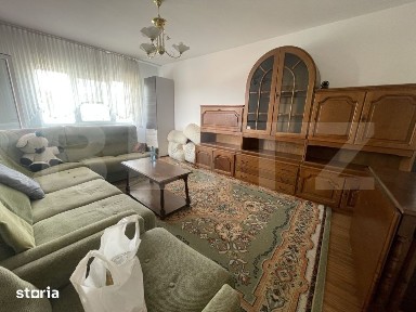 Apartament cu 3 camere, 2 bai si garaj, Zona excelenta, Bradet