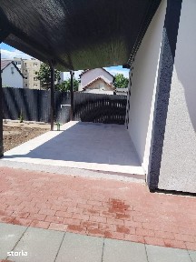 Casa cu 3 camere, 300 mp teren, Zona Gara Bacau