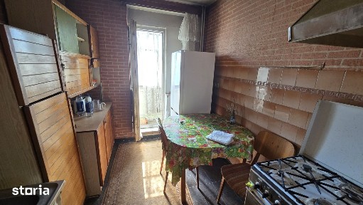 Apartament 3 camere, Craiovei, etaj 3/4